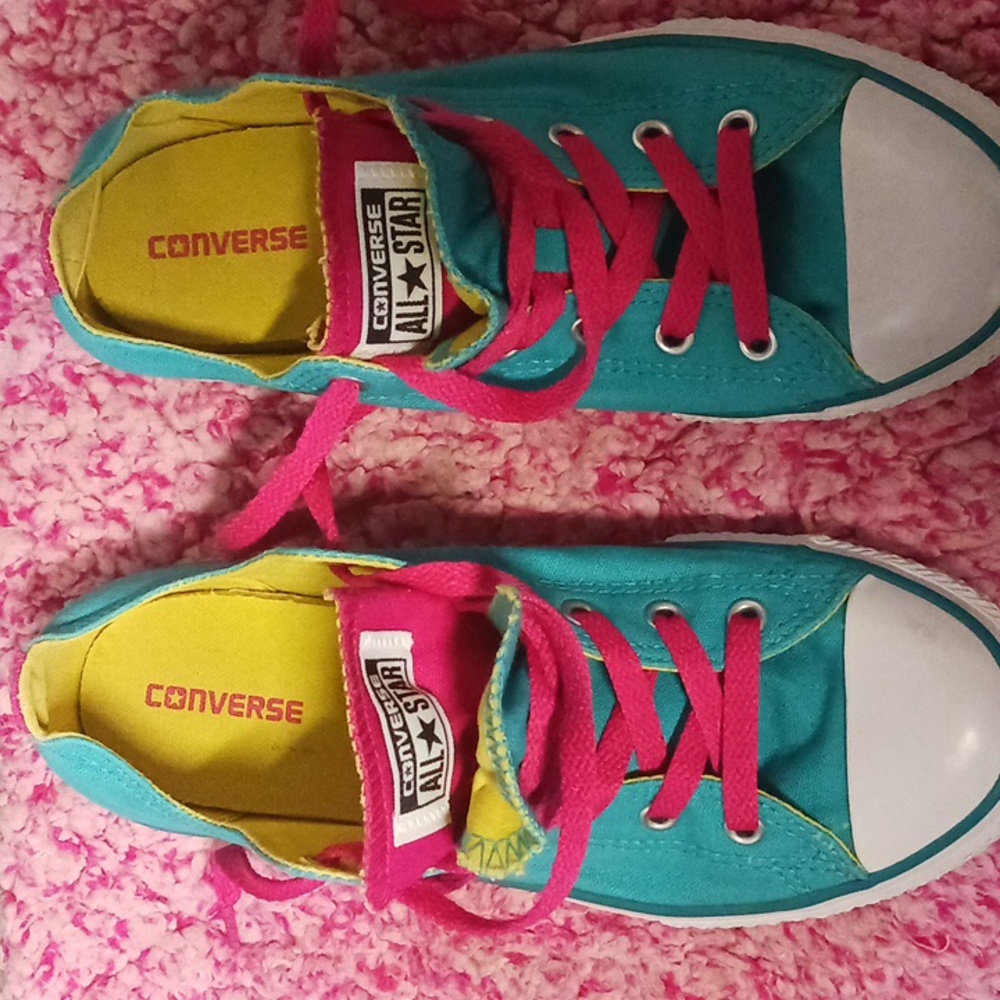 Big kid girl Converse